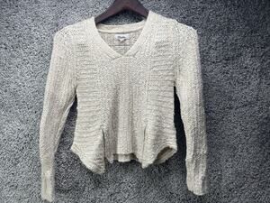 Junior's Women’s Maddie Ivory Cream Beige Pullover Sweater V Neck Size Medium